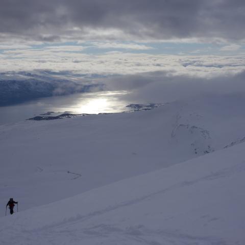 Fastdalstinden, Skitouren Lyngen Alpen | © Thomas Lippitsch Skitour auf den Fastdalstinden, Lyngen Alpen.