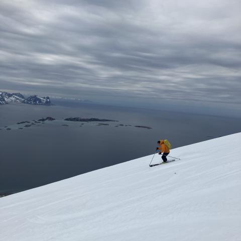 Husfjellet, Skitouren Senja | © Thomas Lippitsch Geführte Skitouren auf der Insel Senja, Norwegen