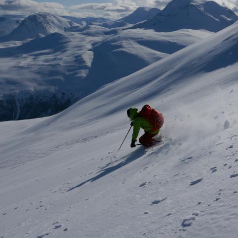 Kavringtinden, Skitouren Lyngen Alpen | © Thomas Lippitsch Abfahrt vom Kavringtinden, Lyngseidet